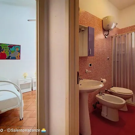 Villino Nicole, 150m Baia 6 Posti Holiday home *