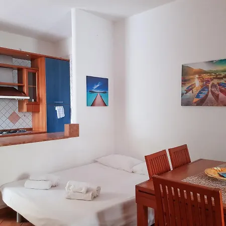 Holiday home Villino Nicole, 150m Baia 6 Posti *