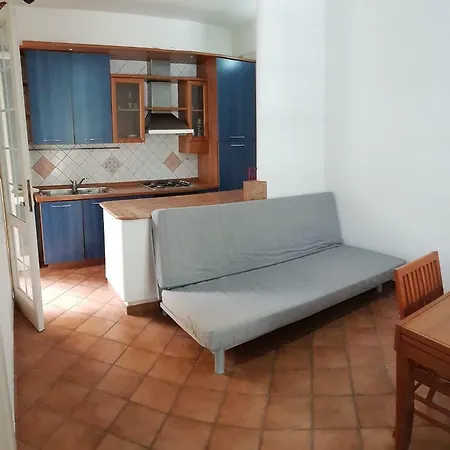 Villino Nicole, 150m Baia 6 Posti Holiday home *